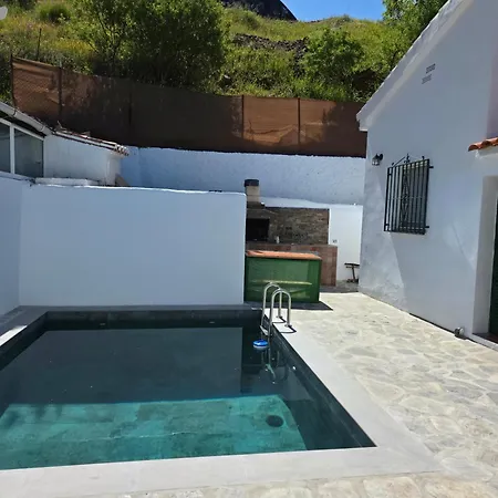 Casa Aguilar